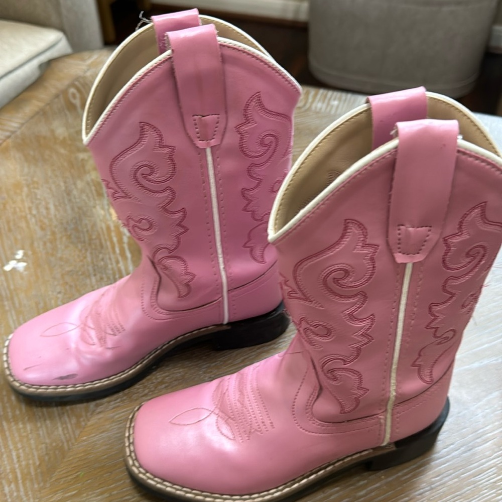 Cowboy boots girls size 13